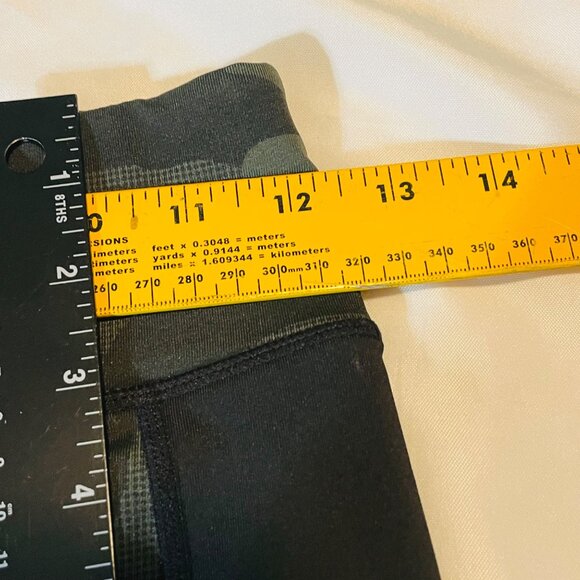 Calvin Klein Performance Wick womens Camo Compression Leggings Size Small - Picture 6 of 8